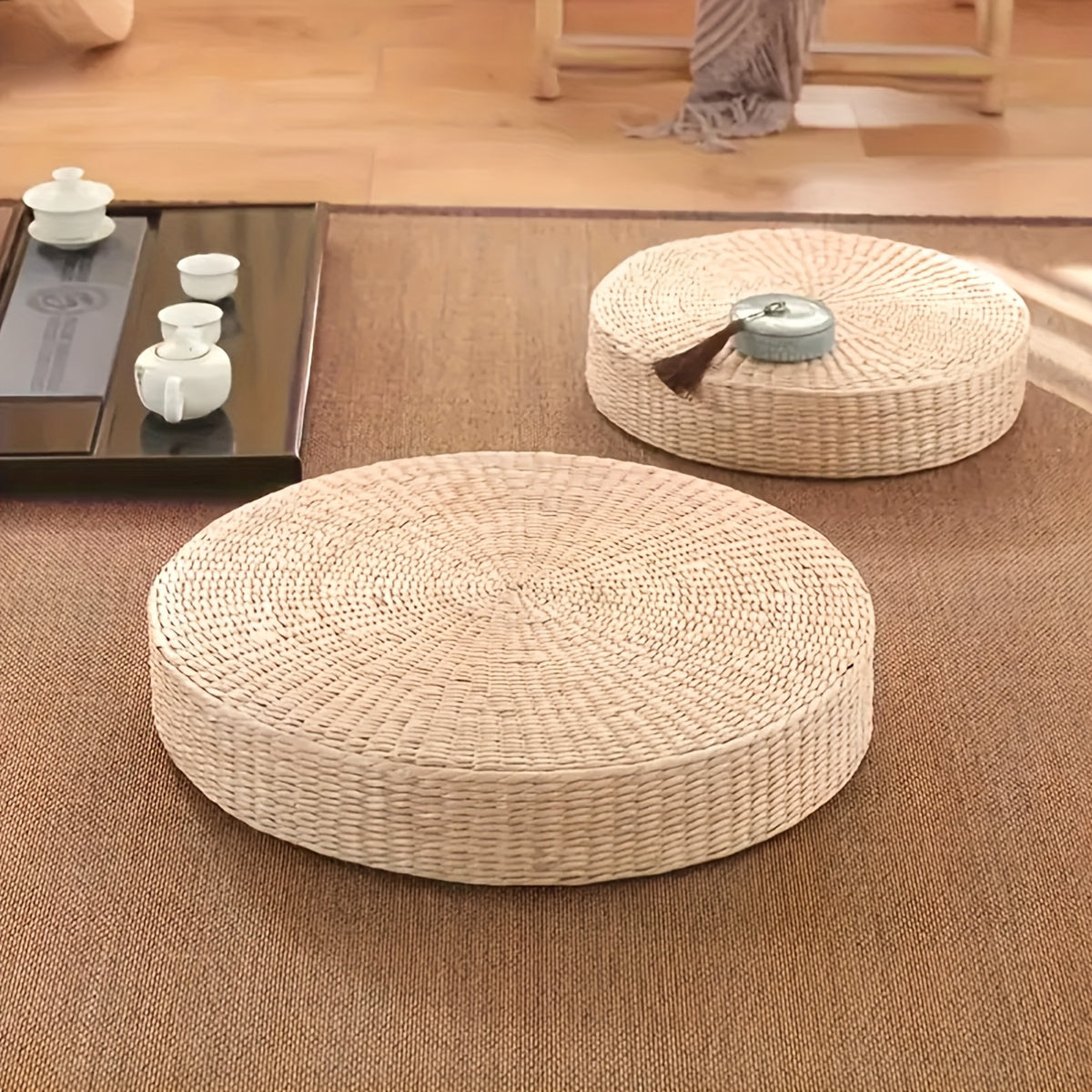 Round Handwoven Straw Floor Cushion, Japanese Tatami Pillow for Yoga, Meditation And Home Seating