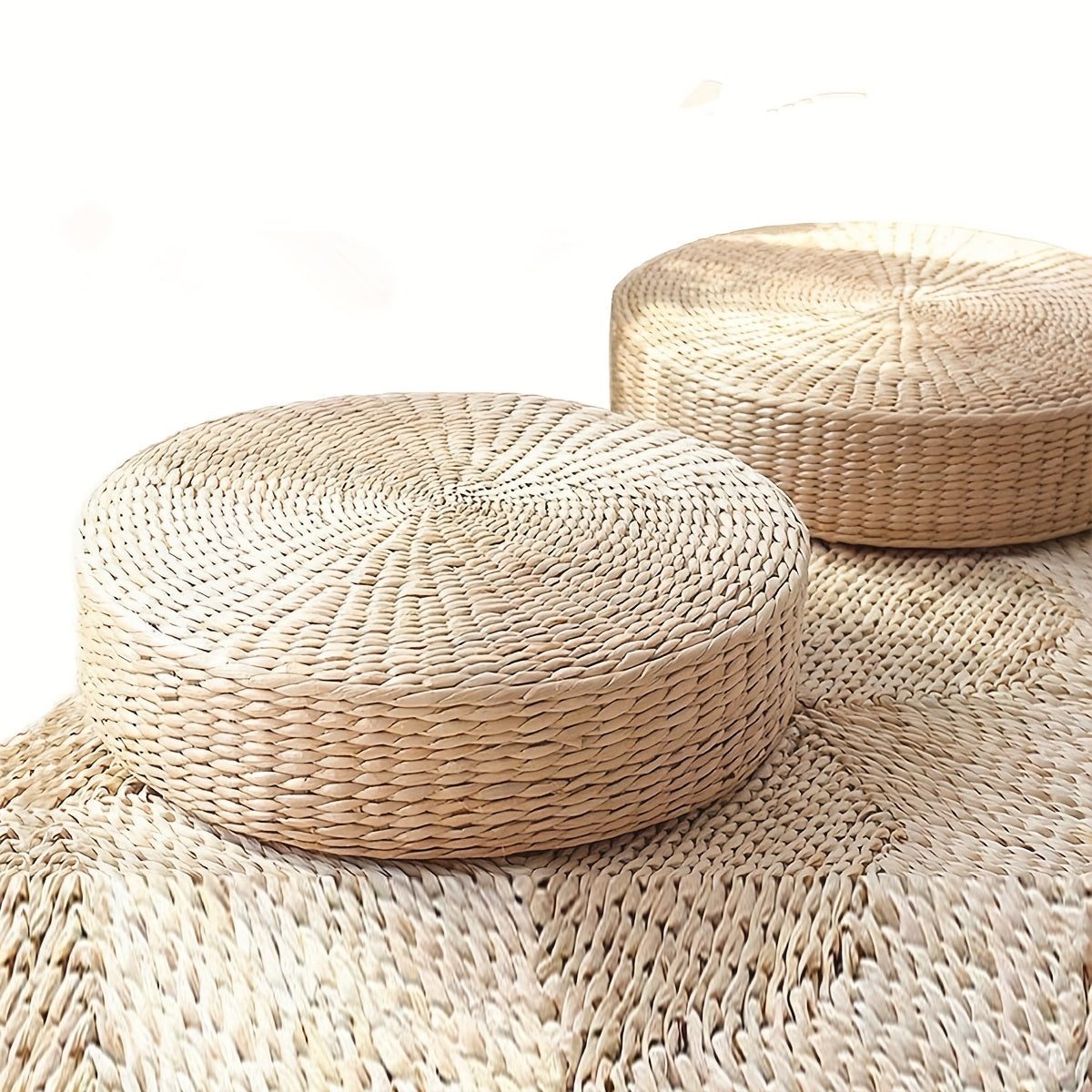 Round Handwoven Straw Floor Cushion, Japanese Tatami Pillow for Yoga, Meditation And Home Seating